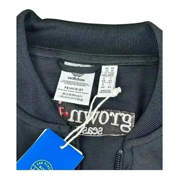 NWT adidas Women's Primeblue SST Track Jacket Originals Black Size M Grown Ish - Picture 9 of 10